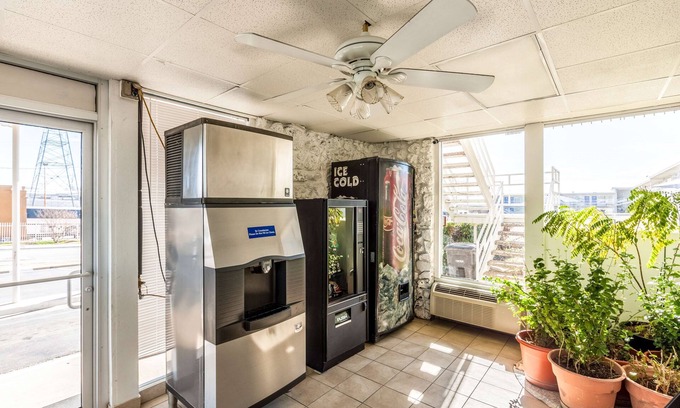 Fort Worth Hotel | Motel 6 Fort Worth, TX - Stockyards