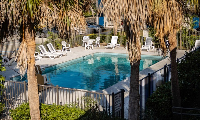 Fort Pierce Hotel | Motel 6 Ft. Pierce, FL, Fort Pierce
