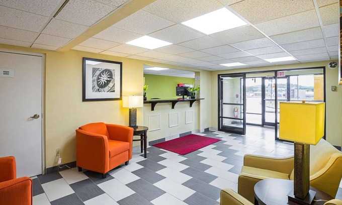 Knoxville Hotel | Motel 6 Knoxville, TN - East