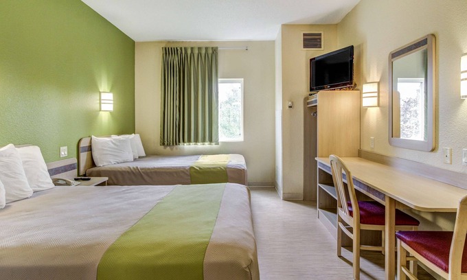 Medina Hotel | Motel 6 Medina, OH - Cleveland