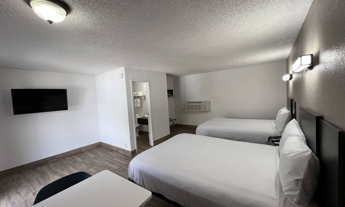 Anaheim Hills Hotel | Motel 6 Orange, CA - Anaheim