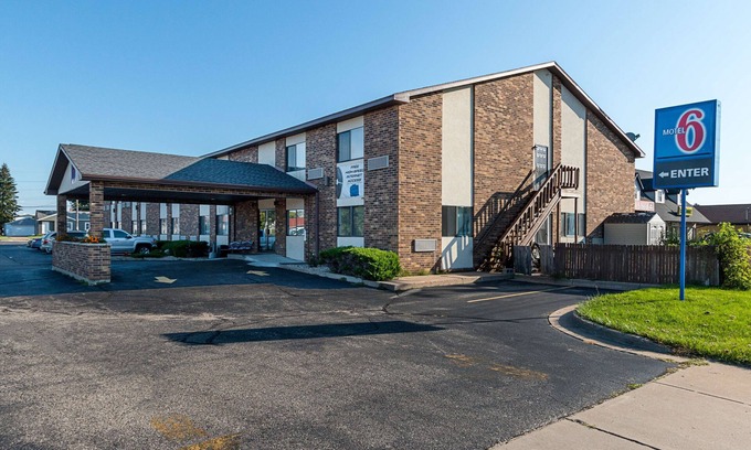 Wisconsin Rapids Hotel | Motel 6 Wisconsin Rapids, WI