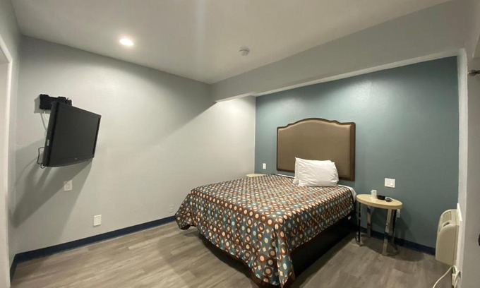 Los Angeles Hotel | Motel 66 Los Angeles