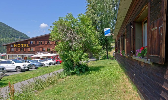 Bourg-Saint-Pierre Hotel | Motel Bivouac de Napoléon