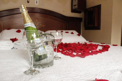 Bogota Hotel | Motel Piramides De Cristal