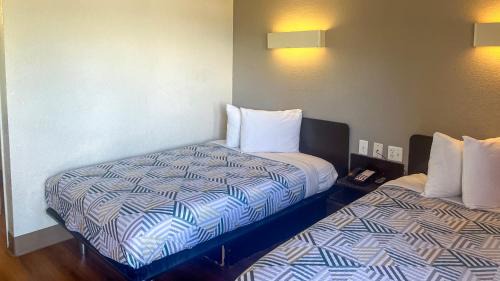 Dupont Hotel | Motel West