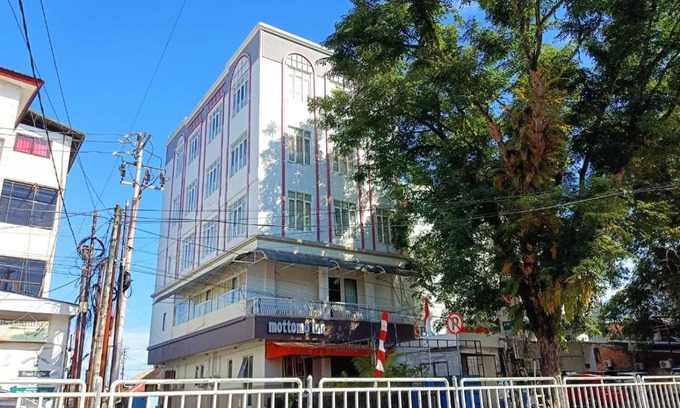 Manado City Centre Hotel | Mottomo Inn Manado