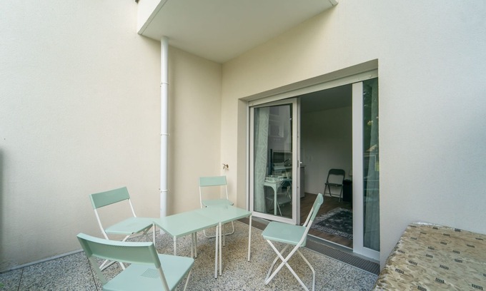 Bondy Apartment | Moulin à Vent A03 - Studio avec terrasse