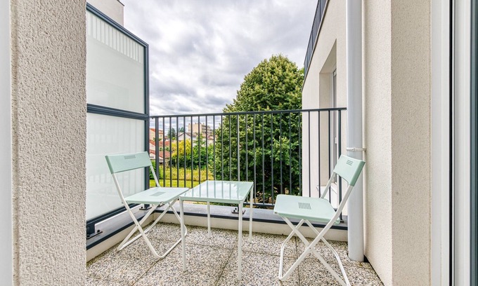 Bondy Apartment | Moulin à Vent A21 - Appt pour 4