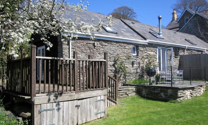Newcastle Emlyn House | Mount Barn