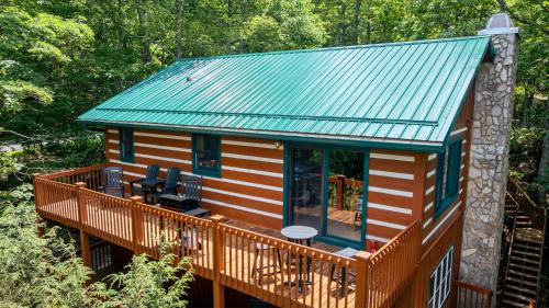 West Jefferson House | Mount Jefferson Vistas