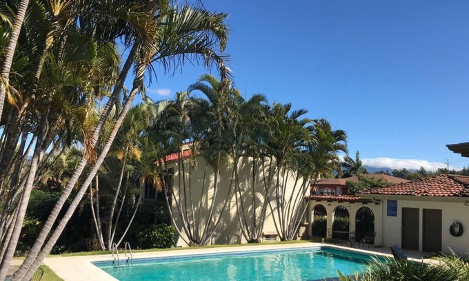 San Isidro Apartment | Mount View near Juan Satamaria Airport CR