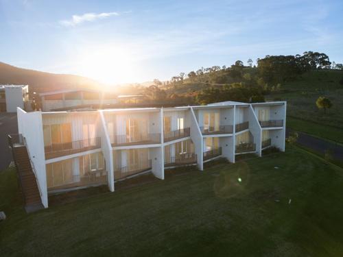 Mount View Apartment | Mount View Estate One Bedroom Country Stay The Willow Escape