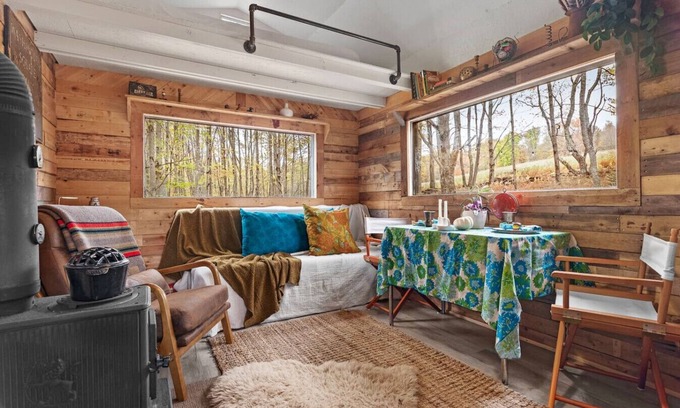 Bovina Center Apartment | Mountain Brook Cabin
