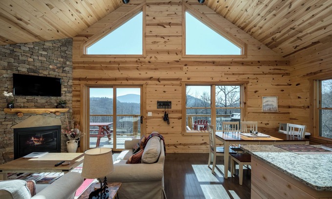 Fairview Cabin | Mountain Cabin-no hurricane damage; we would love your support!