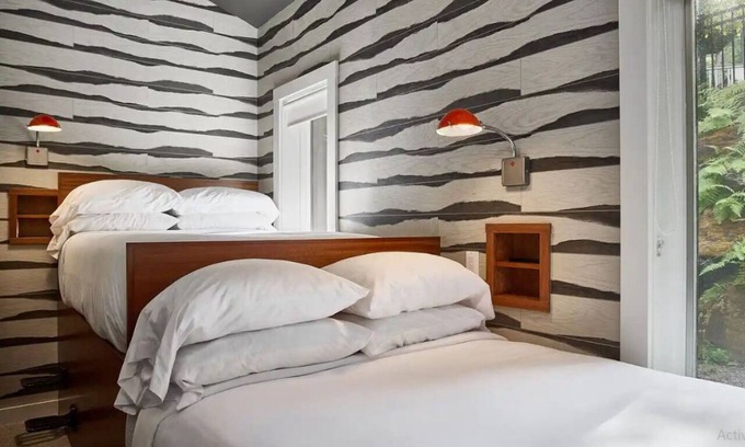 Stowe Area Hotel | Mountain-Chic Lodge in Walkable Stowe Village Near Dining & Adventure