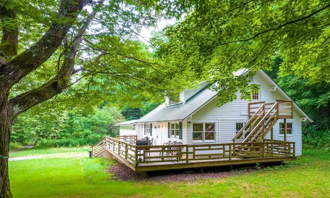 Sylva Cabin | Mountain Creek - Spacious, Creekside Mountain Home, Great Fishing!