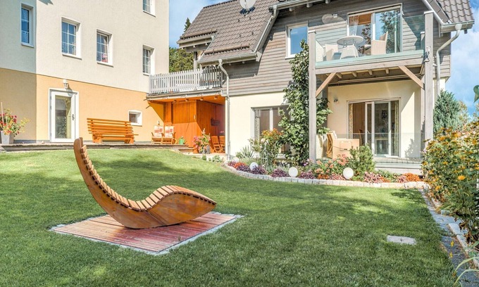 Langer Berg Apartment | Mountain Apartment Getaway