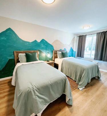 Townsend Hotel | Mountain Family Twin Room