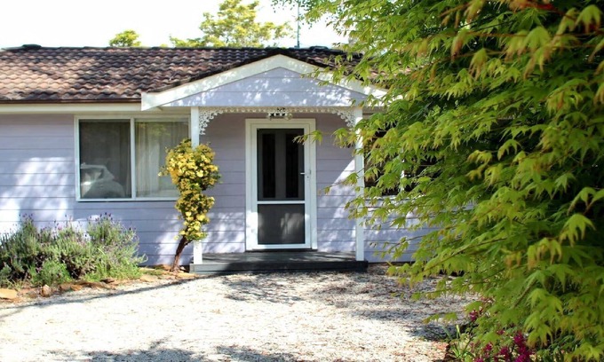Wentworth Falls House | Mountain Getaway Charm and Character