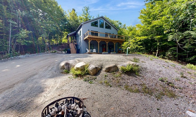 Conway House | Mountain getaway close to ponds, hiking & skiing perfect for outdoor enthusiasts