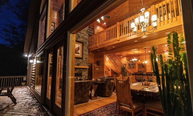 Hot Springs Village House | MOUNTAIN HOME-GOLD STAR WINNER!-A peaceful place to breathe in, breathe out.