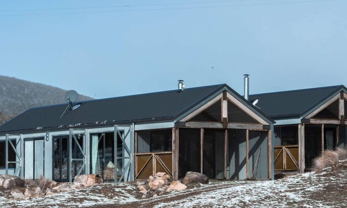 Crackenback Cabin | + MOUNTAIN LUXURY + Pets Welcome + SECLUSION +