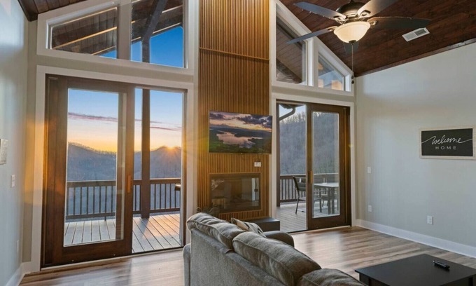 Sylva Condo | Mountain Magic, King Suite, and Mountain View!
