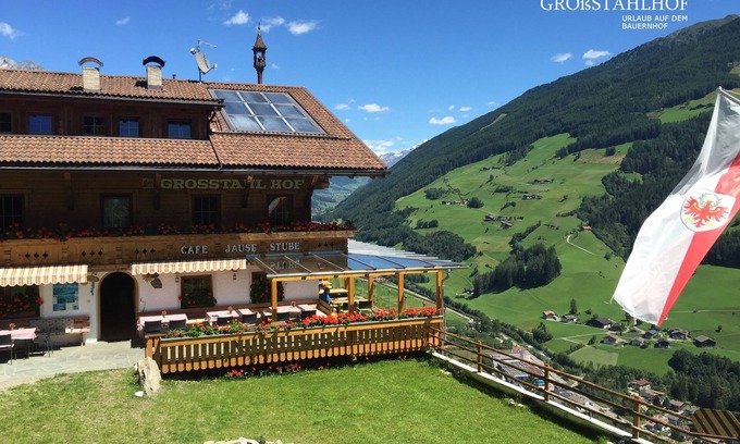 Valle Aurina Apartment | Mountain Panorama View Grosstahlhof APP. 60 sqm