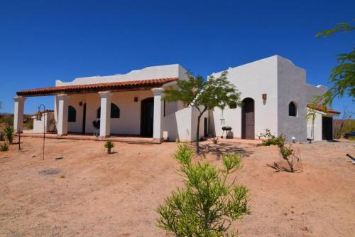 El Dorado Ranch House | Mountain side tranquility