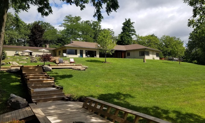 Berwick House | Mountain Top Ranch House - Wise Woodin Estates