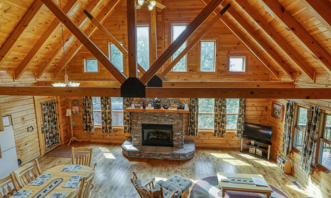 Cosby Cabin | Mountain View - 2 Bedrooms, 2 Baths, Sleeps 6 Cabin by RedAwning