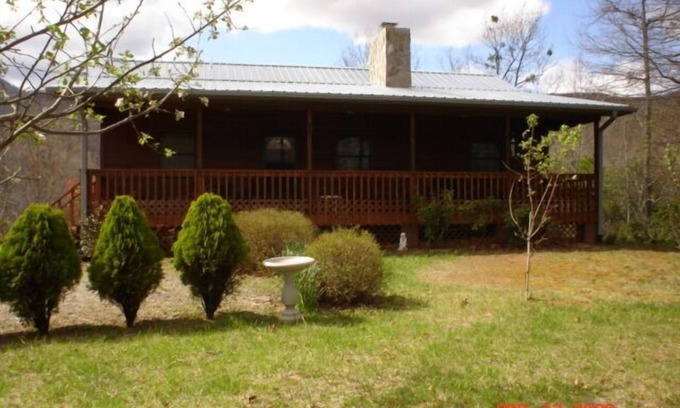 Franklin Cabin | Mountain View Cabin