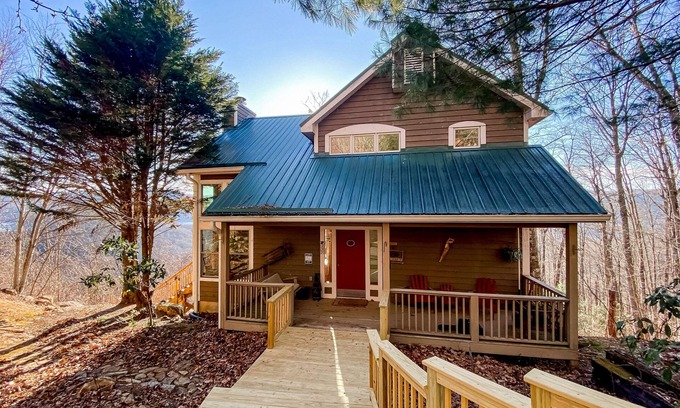 Cullowhee Cabin | Mountain view cabin with expansive deck, balcony, & fireplace - dogs OK