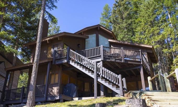 Whitefish Cabin | Mountain View Duplex