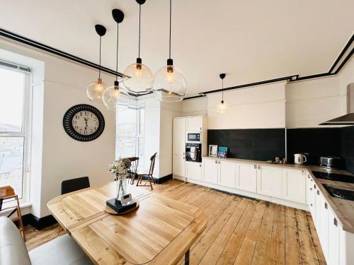 Dolgellau Apartment | Mountain View Home - Dolgellau