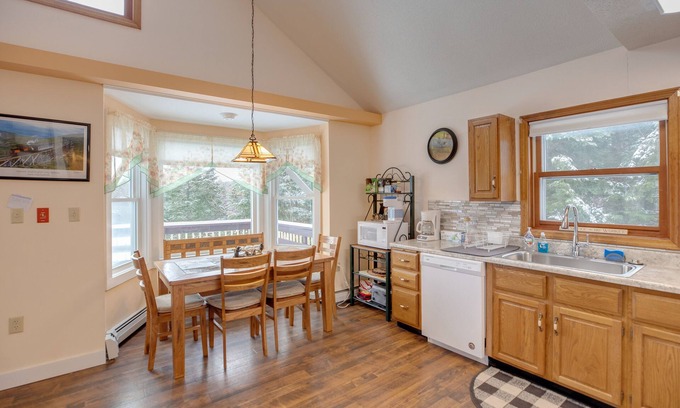 Twin Mountain Cabin | Mountain view home with snowmobile access; Close to Bretton Woods