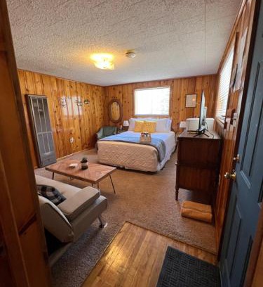 Red River Cabin | Mountain View Lodge