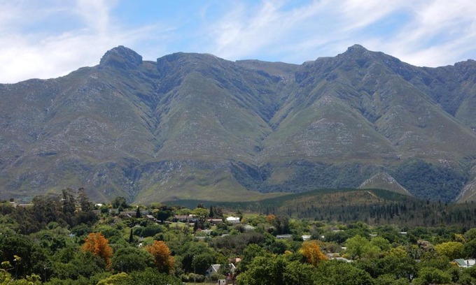 Swellendam Apartment | Mountain View Swellendam