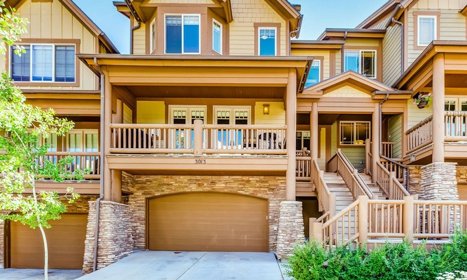 Canyon Links House | Mountain-view townhouse with hot tub, balcony, fireplace, grill, & media room