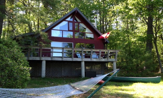 Denmark Ski Chalet | Mountain-View Waterfront Escape – Enjoy all that is Great about Summer in Maine!