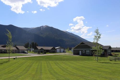 Columbia Falls House | Mountain Views - 20 min from Glacier