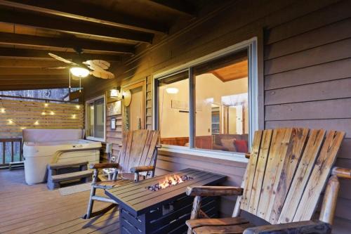 Blue Ridge House | Mountain Views Hot Tub FirePit Close to town