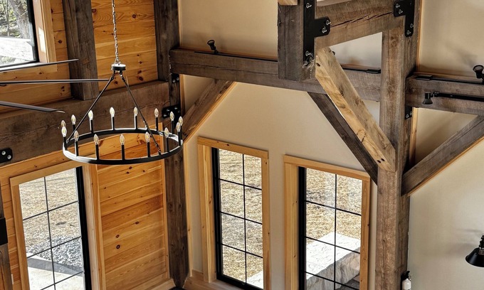 Plymouth Ski Chalet | Mountain View’s. Hot Tub. , 5 Wooded Acres. Private Pond
