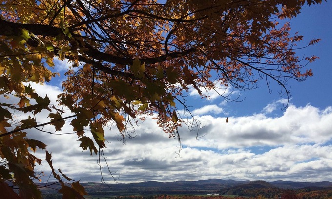 Irasburg House | Mountain views - peaceful small ranch on 5 acres