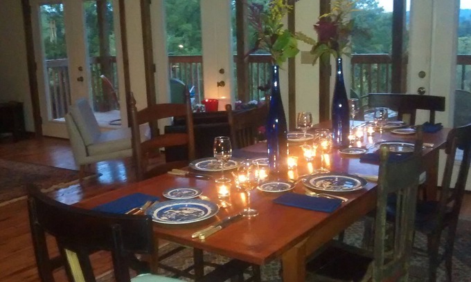 Marshall House | Mountain Views, Rocking Chairs on the Porch, Families and Couples n2 Options.