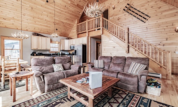 Sunday River Area Ski Chalet | Mountainside Chalet direct views of Sunday River