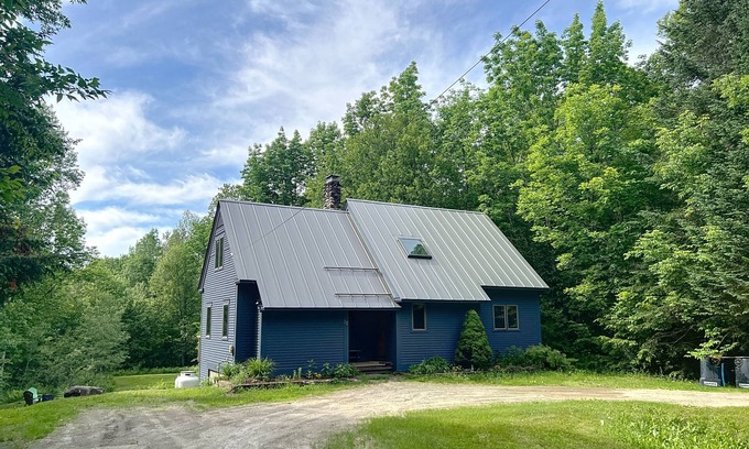 East Burke House | Mountainside Getaway