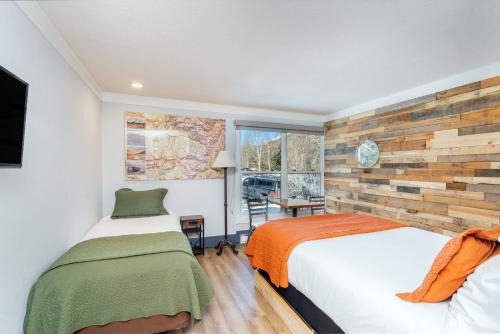 Telluride Hotel | Mountainside Inn 111 by Alpine Lodging Telluride