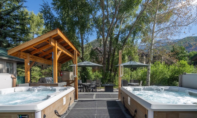 Telluride Apartment | Mountainside Inn 206 1 Bedroom Hotel Room by Alpine Lodging Telluride